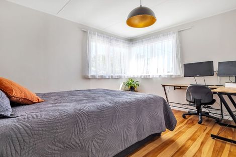 Photo of property in 90 Glendale Road, Glen Eden, Auckland, 0602