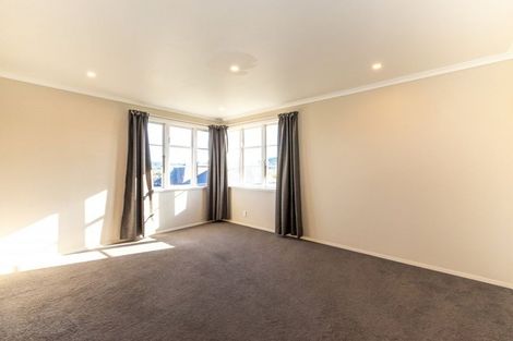 Photo of property in 10 Derby Street, Green Island, Dunedin, 9018