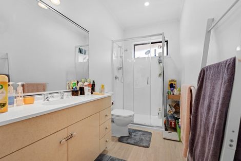 Photo of property in 1/13 Greers Road, Weymouth, Auckland, 2103