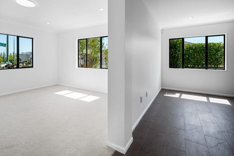 Photo of property in 35 Kestev Drive, Flat Bush, Auckland, 2016