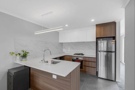 Photo of property in 8/16 Molesworth Street, Taita, Lower Hutt, 5011