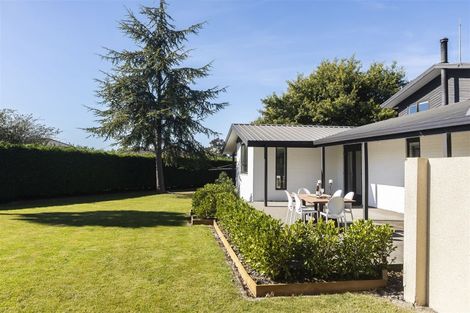 Photo of property in 48 Pentecost Road, Rangiora, 7400