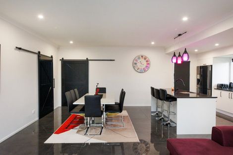 Photo of property in 12 Ivy Lane, Kelvin Grove, Palmerston North, 4414