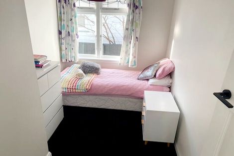 Photo of property in 10 Plunket Avenue, Petone, Lower Hutt, 5012