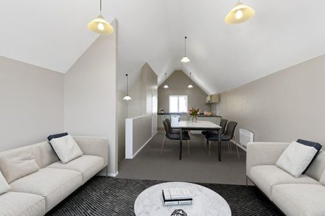 Photo of property in Victoria Villas, 23/35u Pirie Street, Mount Victoria, Wellington, 6011