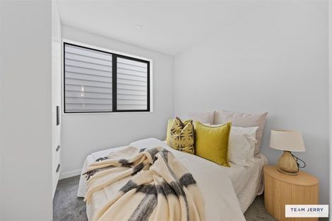 Photo of property in 37a Crestview Rise, Papakura, 2110