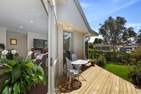 Photo of property in 24 Picasso Drive, West Harbour, Auckland, 0618