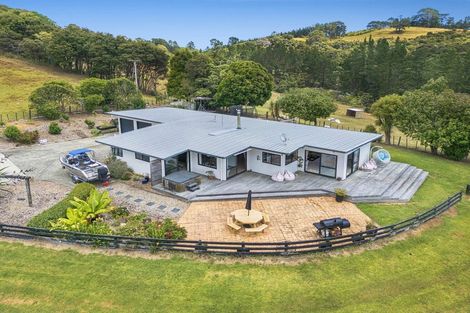 Photo of property in 436 Kanohi Road, Kaukapakapa, 0873