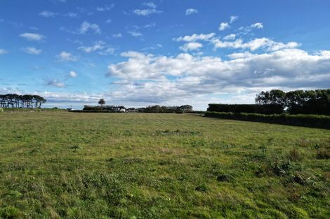 Photo of property in 6 Mcalpine Road, Hawera, 4672