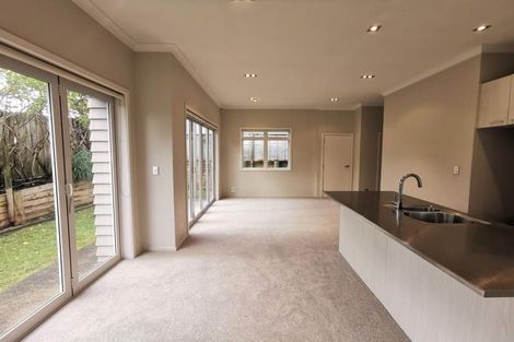 Photo of property in 2/78 Birkenhead Avenue, Birkenhead, Auckland, 0626