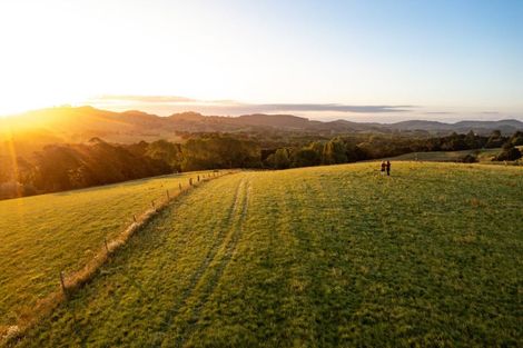 Photo of property in 406 Old Kaipara Road, Kaipara Flats, Warkworth, 0981