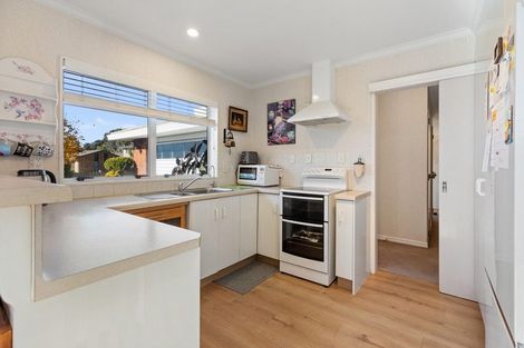 Photo of property in 10 Russley Drive, Mount Maunganui, 3116