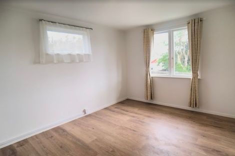 Photo of property in 8a Harrington Road, Henderson, Auckland, 0610