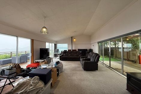 Photo of property in 4 Peach Tree Grove, Maungaraki, Lower Hutt, 5010