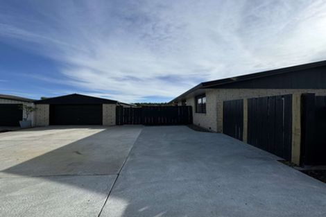 Photo of property in 128a Inwoods Close, Parklands, Christchurch, 8083