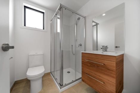 Photo of property in 2/39 Pakuranga Road, Pakuranga, Auckland, 2010