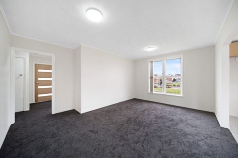 Photo of property in 15 Mayflower Close, Mangere East, Auckland, 2024