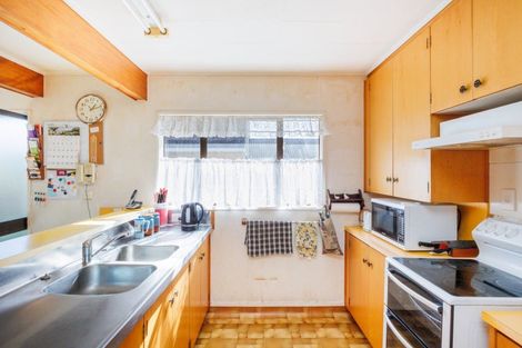 Photo of property in 2a Bristol Crescent, Roslyn, Palmerston North, 4414