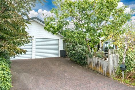 Photo of property in 9 Astelia Way, Waipahihi, Taupo, 3330