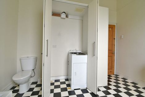 Photo of property in 32 Clifford Street, Dalmore, Dunedin, 9010