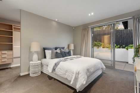 Photo of property in 220 Clifton Terrace, Clifton, Christchurch, 8081