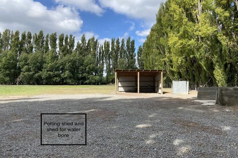 Photo of property in 426 Sawyers Arms Road, Harewood, Christchurch, 8051