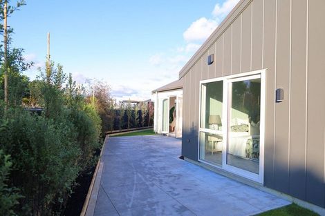 Photo of property in 2 Samuel Place, Terrace End, Palmerston North, 4410