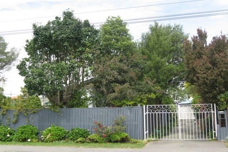 Photo of property in 72 Weston Road, St Albans, Christchurch, 8052