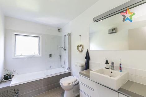 Photo of property in 47 Saddleback Grove, Karori, Wellington, 6012