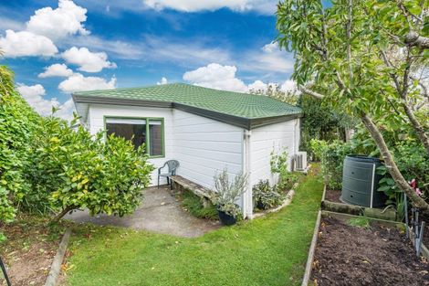 Photo of property in 9 Astelia Way, Waipahihi, Taupo, 3330