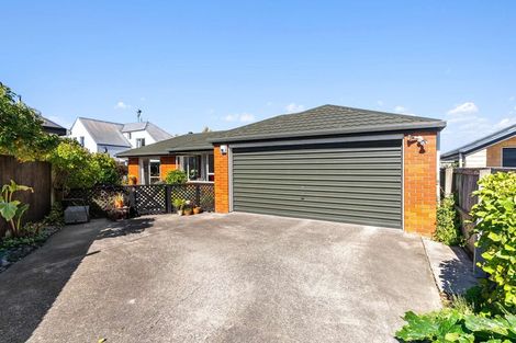 Photo of property in 49 Sawyers Arms Road, Northcote, Christchurch, 8052