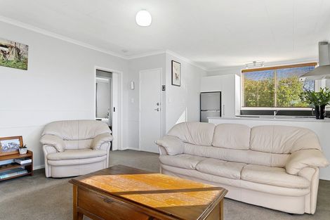 Photo of property in 11 Besley Place, Acacia Bay, Taupo, 3330