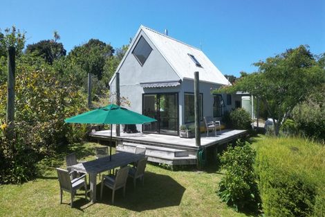 Photo of property in 3 Hall Head Road, Kawau Island, 0920
