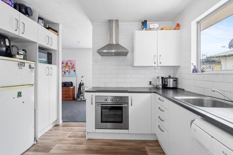 Photo of property in 35 Purcell Place, Melville, Hamilton, 3206