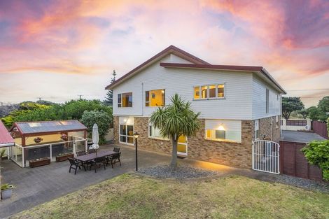 Photo of property in 14 Field Way, Waikanae Beach, Waikanae, 5036