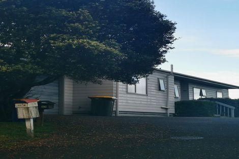 Photo of property in 1/37 Woodlands Crescent, Browns Bay, Auckland, 0630