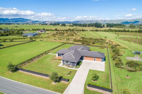 Photo of property in 33 Hartwell Drive, Kelvin Grove, Palmerston North, 4470