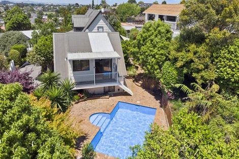 Photo of property in 16 Melva Street, Dinsdale, Hamilton, 3204