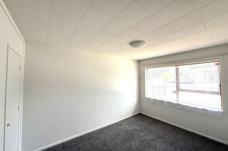 Photo of property in 2/47 Zita Maria Drive, Massey, Auckland, 0614