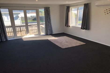Photo of property in 23 Grimsby Grove, Wainuiomata, Lower Hutt, 5014