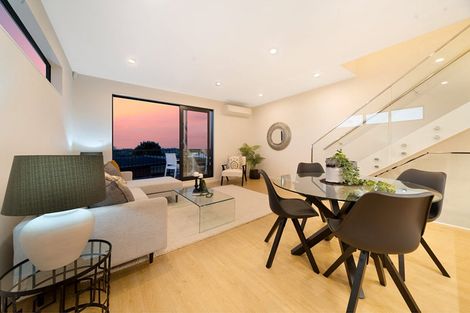 Photo of property in 11a Hebron Road, Waiake, Auckland, 0630