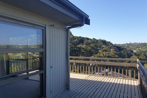 Photo of property in 38 Tree View Avenue, Glenfield, Auckland, 0629