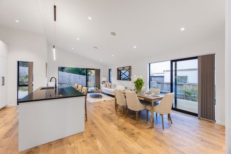 Photo of property in 40 Taikura Avenue, Red Beach, 0932