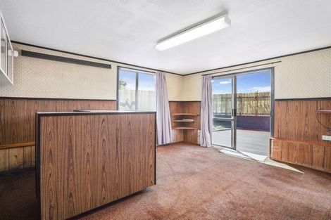 Photo of property in 87a Edmonton Road, Henderson, Auckland, 0612