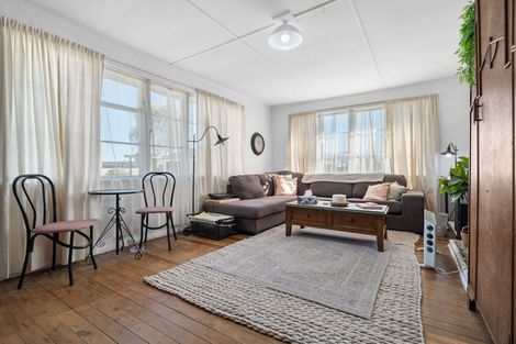 Photo of property in 32 Kummer Crescent, Masterton, 5810