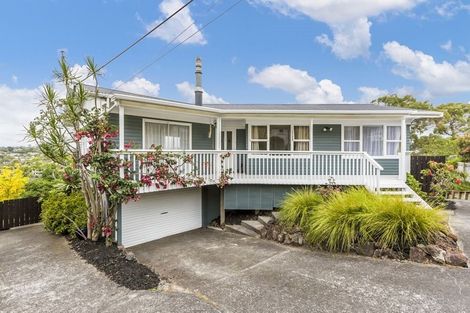 Photo of property in 1/19 Limmer Place, Browns Bay, Auckland, 0632