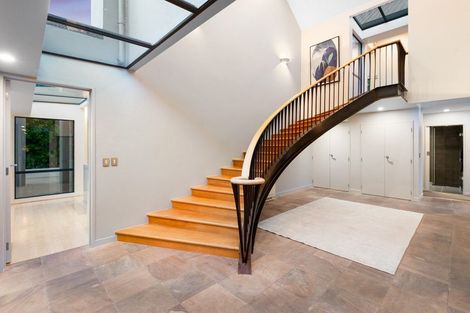 Photo of property in 105 Gladstone Road, Dalmore, Dunedin, 9010
