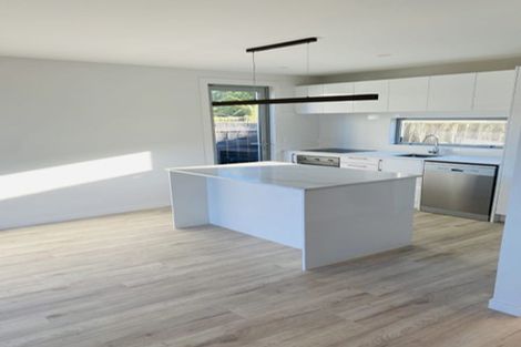 Photo of property in 52a Durham Crescent, Fairfield, Lower Hutt, 5011