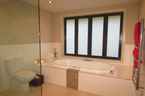 Photo of property in 136 Upper Harbour Drive, Greenhithe, Auckland, 0632