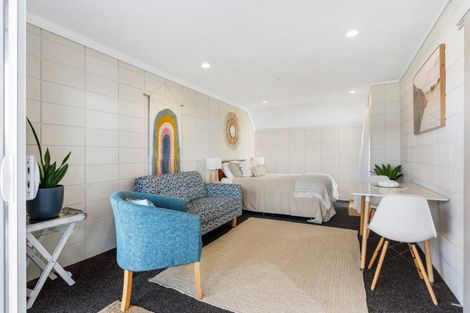 Photo of property in 306 Ocean Road, Whangamata, 3620